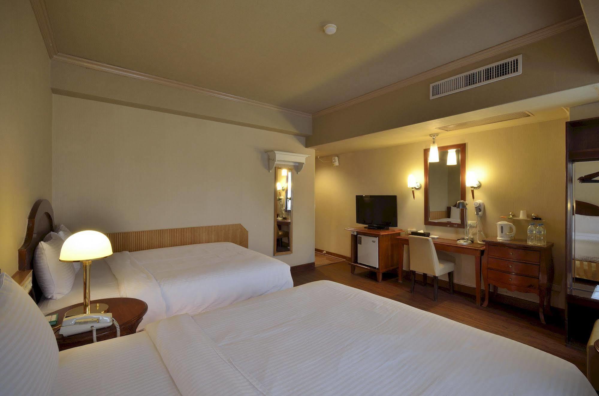 גאושיונג Goodness Hotel מראה חיצוני תמונה