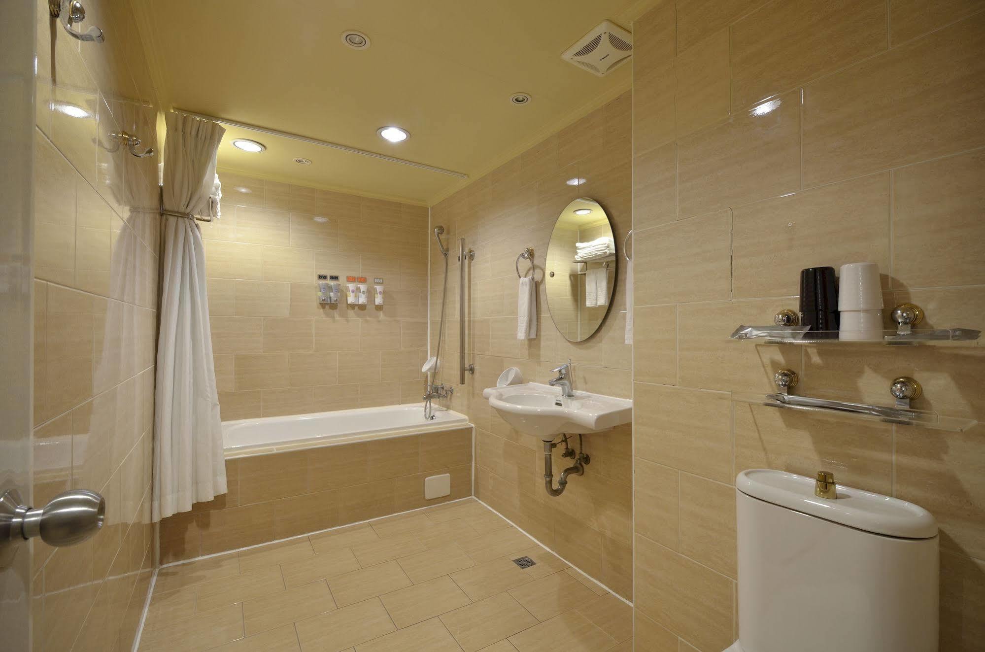 גאושיונג Goodness Hotel מראה חיצוני תמונה