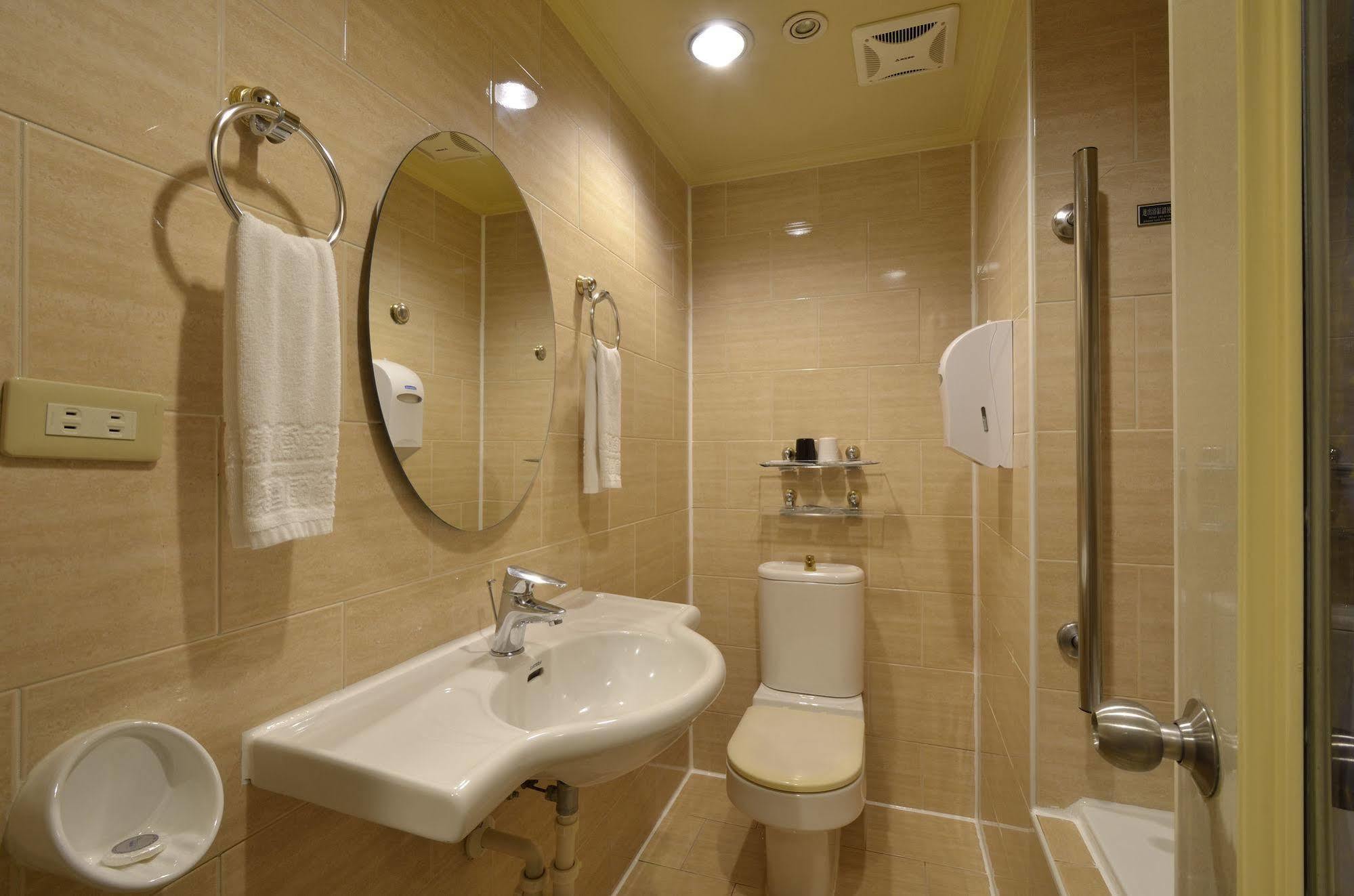 גאושיונג Goodness Hotel מראה חיצוני תמונה
