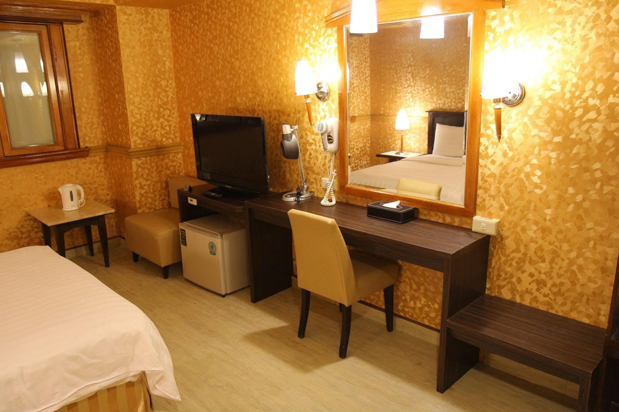 גאושיונג Goodness Hotel מראה חיצוני תמונה